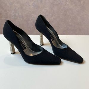 Stuart Weitzman for Russel & Bromley size 7 1/2 black  square